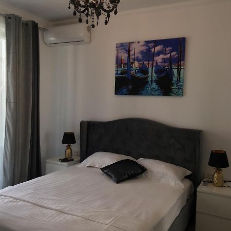 Appartement Lotus Blue à Mamaia Extérieur photo